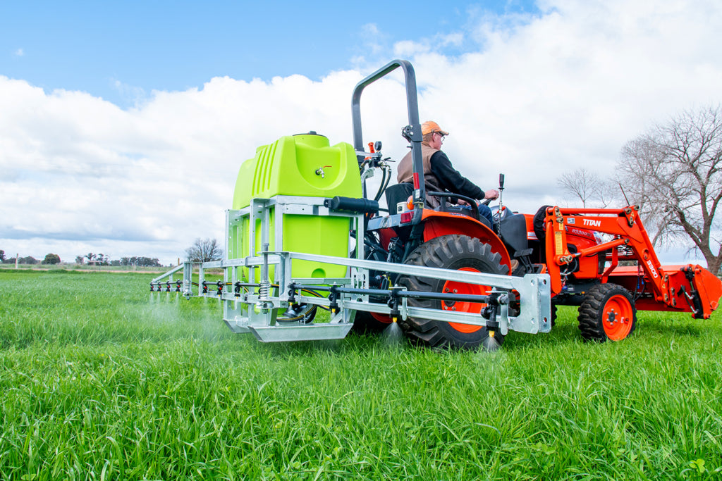 600L LinkOn™ 3PL Tractor Boom Sprayer, 75l/min pump and 3-way reg