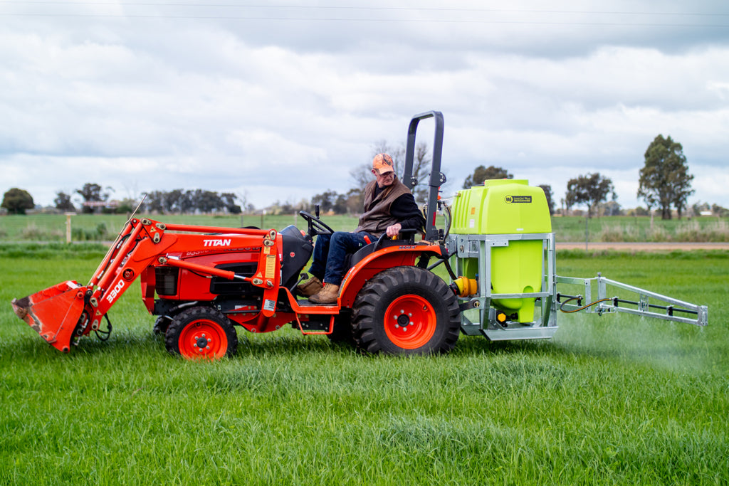 600L LinkOn™ 3PL Tractor Boom Sprayer, 75l/min pump and 3-way reg