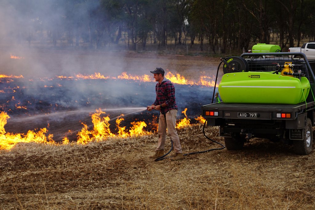 1000L FireDefence™ Portable Fire Fighting Unit with Pump